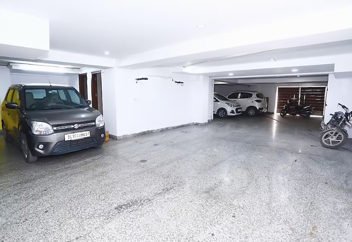 Qotel Comfort Golden Saffron Punjabi Bagh,West Delhi,3 star